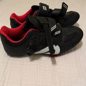 Peloton Bike Shoes - Women’s 9, Men’s 7